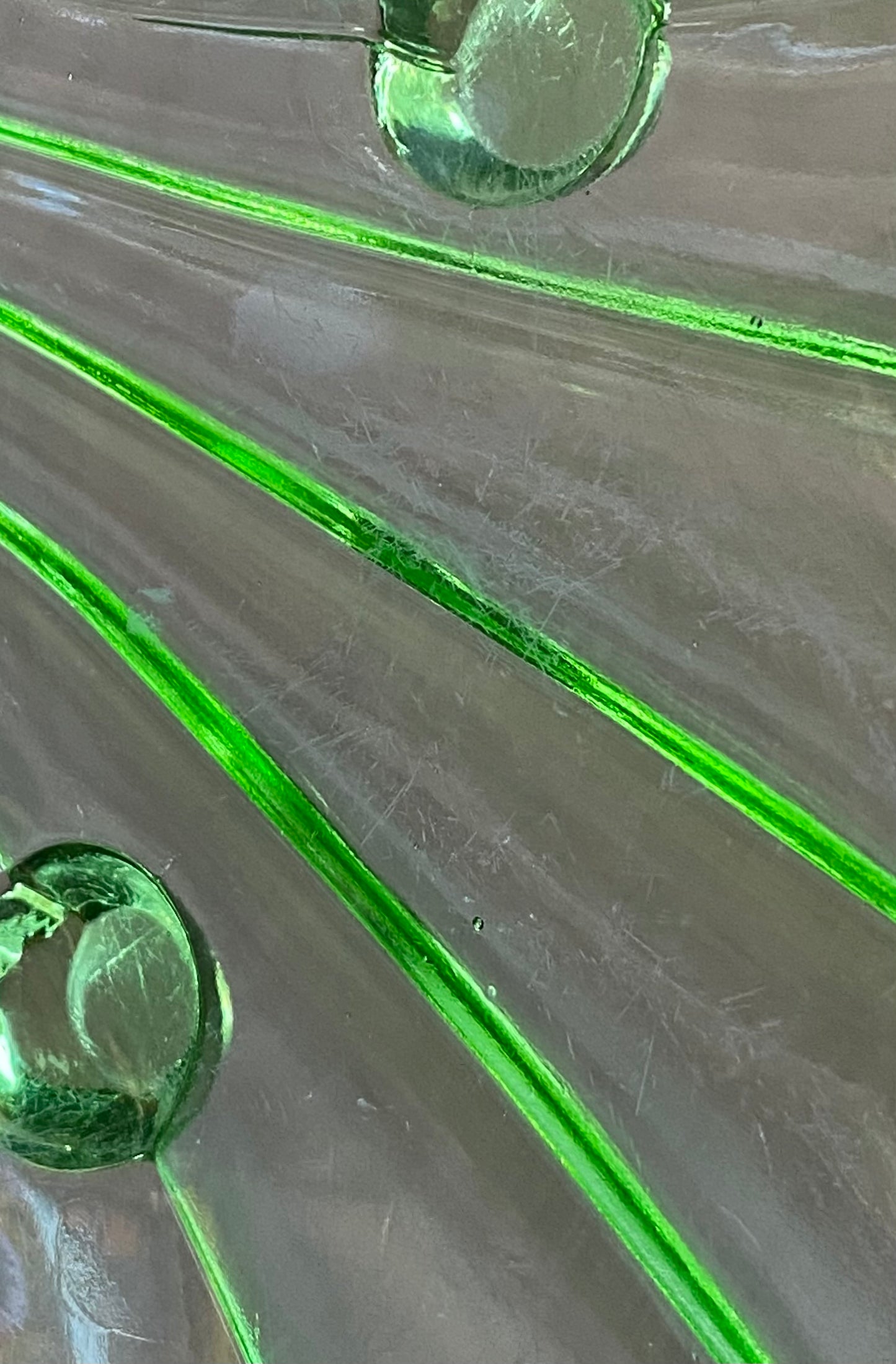 Stölzle-Hermanova Hut Uranium Art Deco glass shell plate (large)