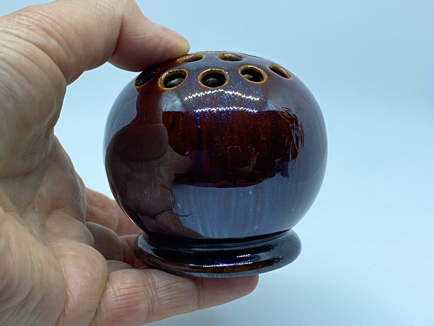 John Campbell Tasmania - 1934 shape 33 - brown flower frog