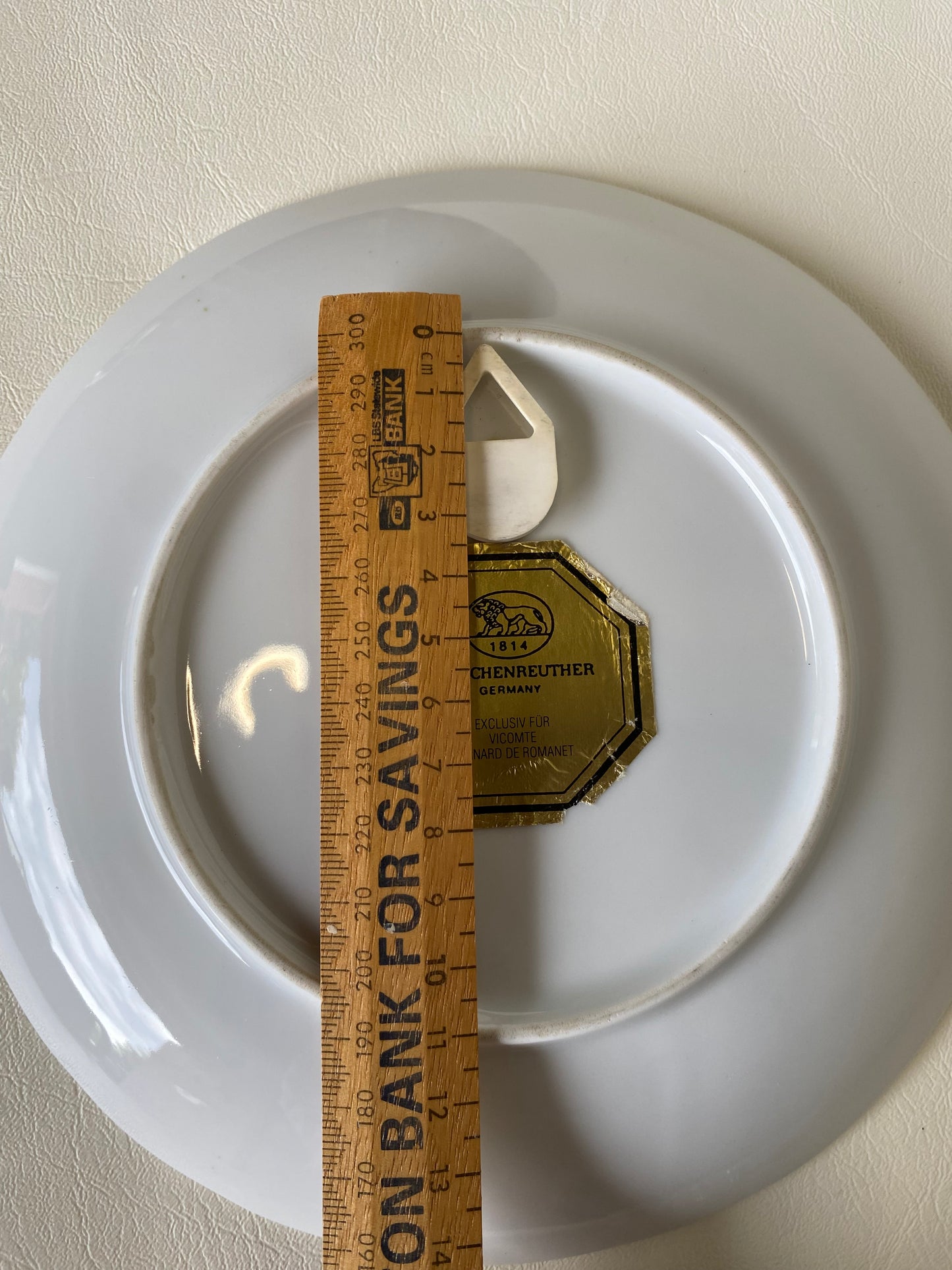 Limited edition: Vintage Hutschenreuther porcelain collector plate: EXCLUSIV FÜR VICOMTE BERNARD DE ROMANET