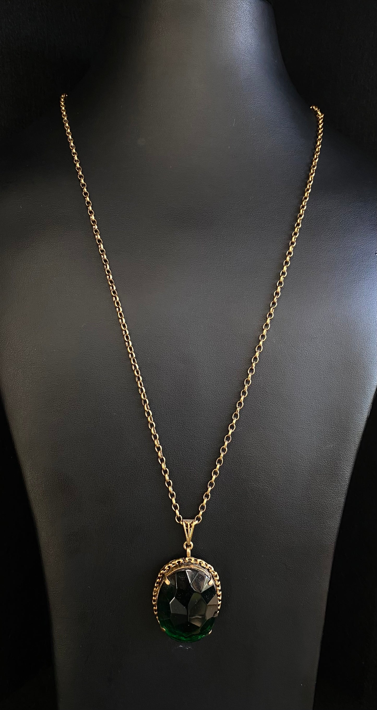 Retro long necklace and circle pendant