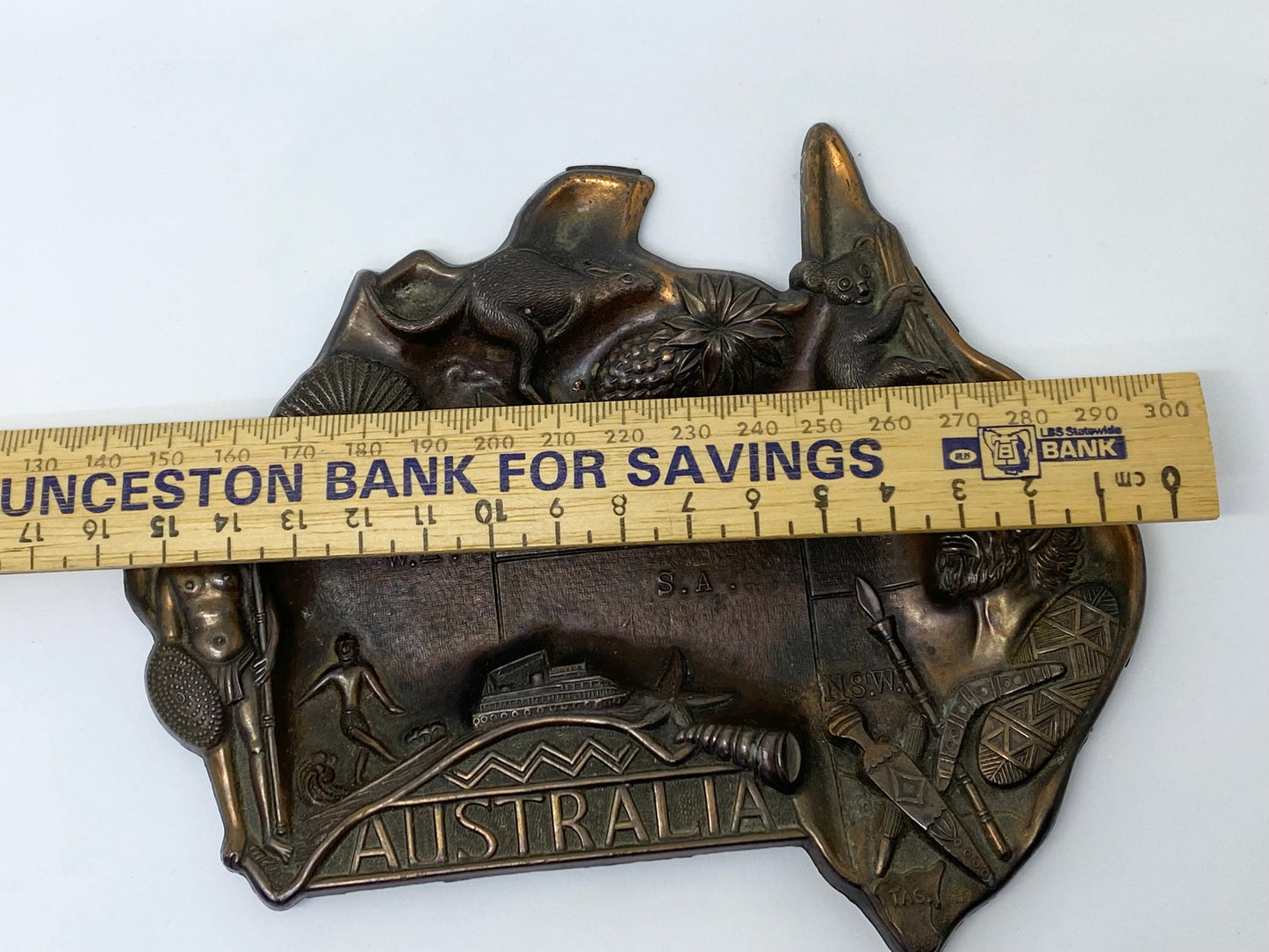 Vintage metal 'ashtray' Australia 1960s/70s