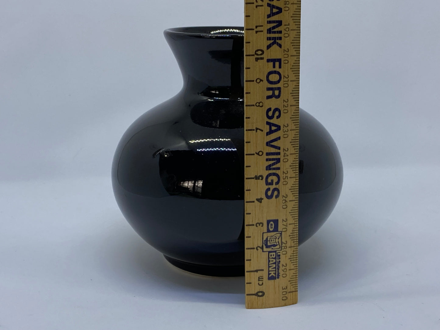 Hanstan Australia black vase