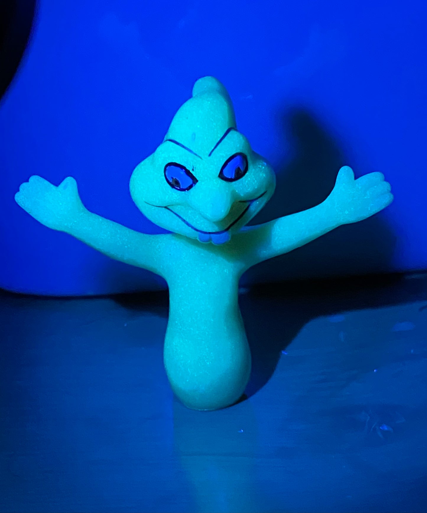 1997 Harvey Comics Stinky Stinkie glow-in-the-dark figure