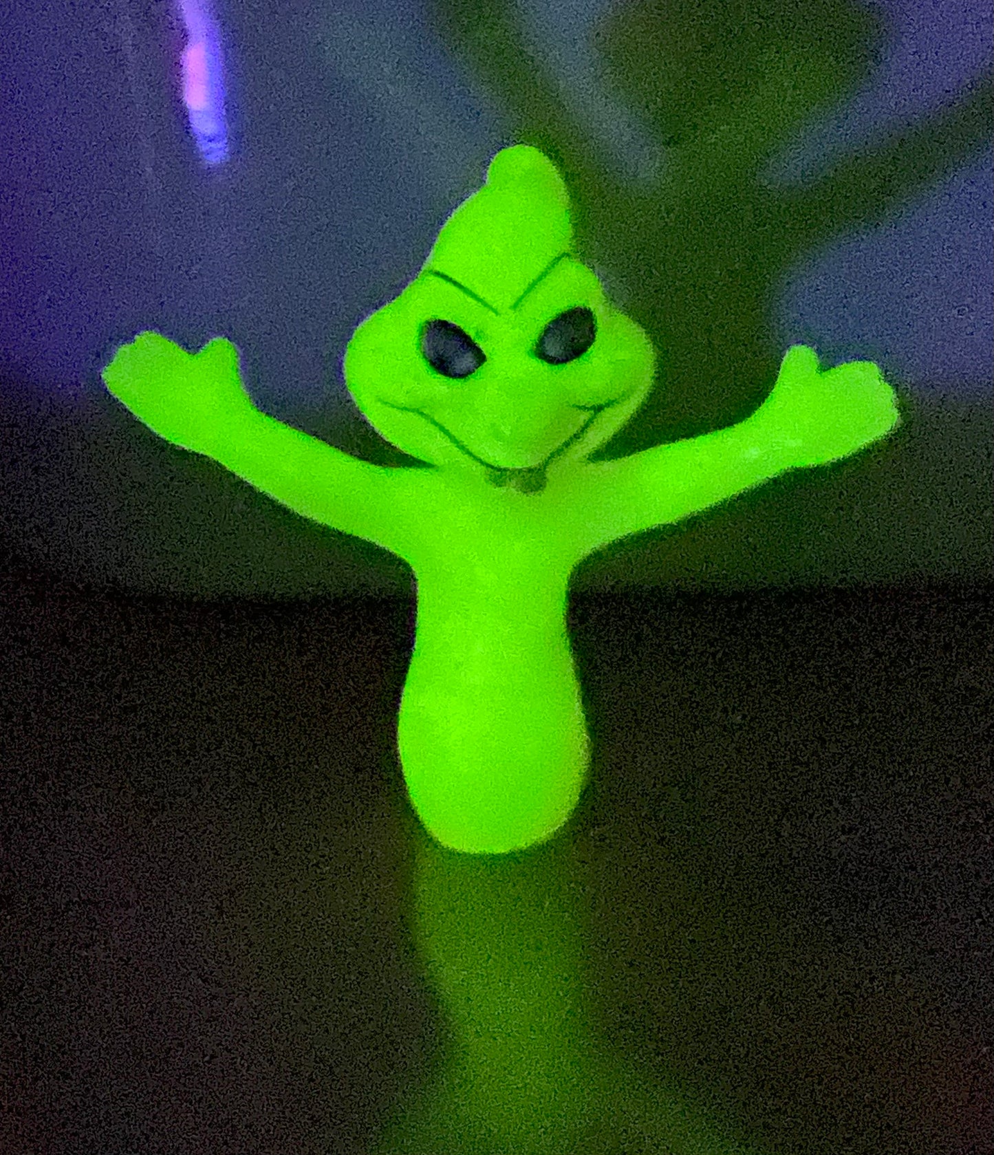 1997 Harvey Comics Stinky Stinkie glow-in-the-dark figure