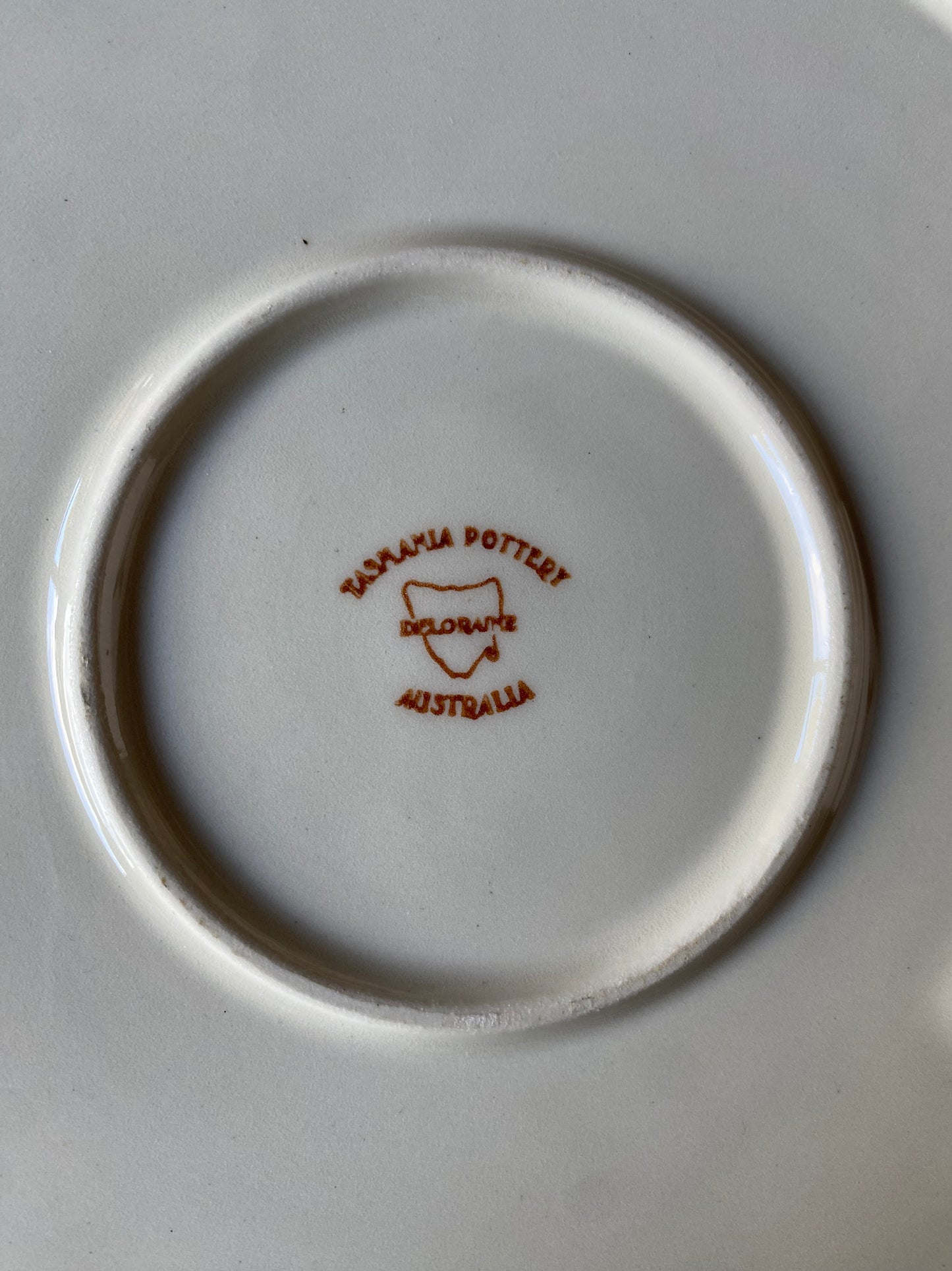 Vintage Tasmania Pottery (Deloraine) pie dish (Bendigo Pottery)