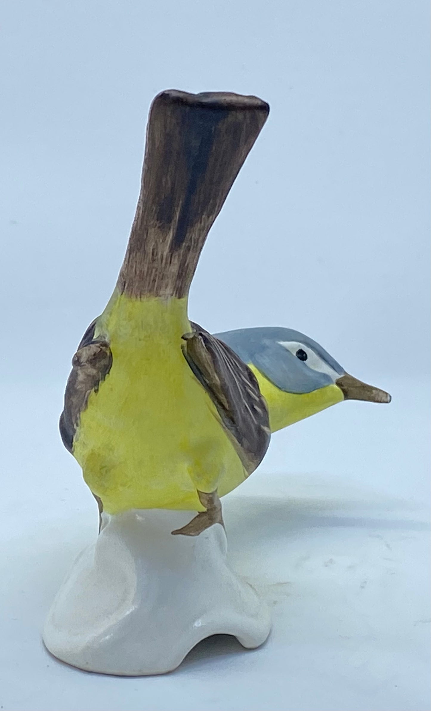 Goebel yellow wagtail (1) bird figurine