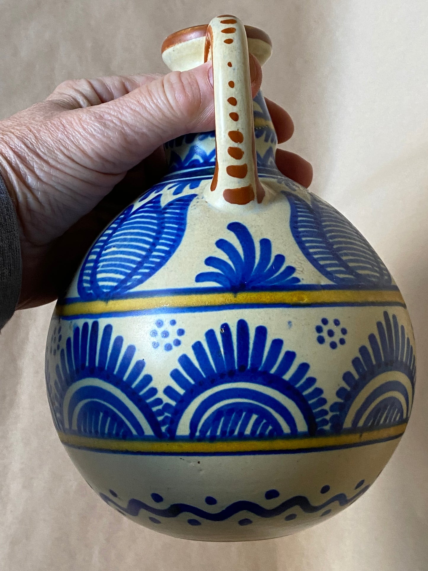 Antique  Plateelbakkerij Gouda jug