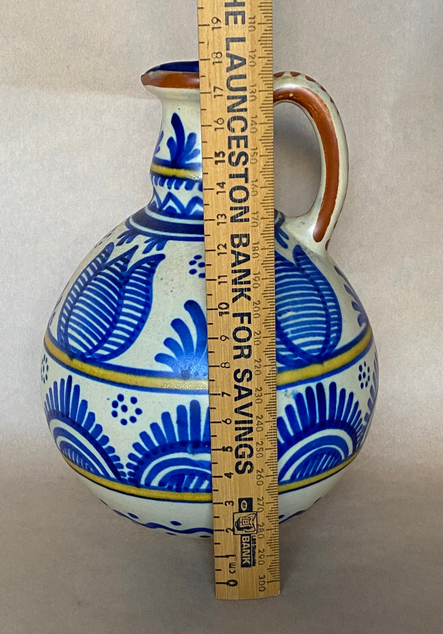 Antique  Plateelbakkerij Gouda jug