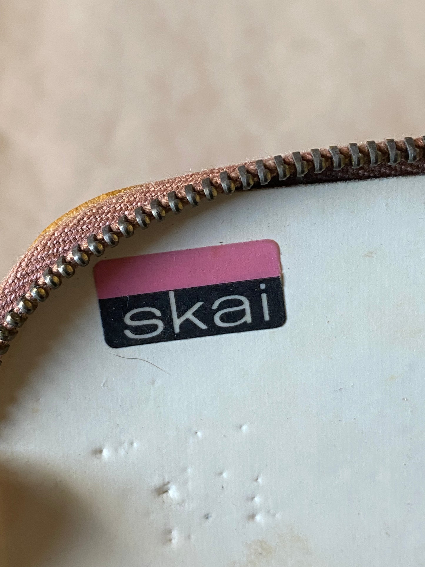 Skai anodised cups in case - 6