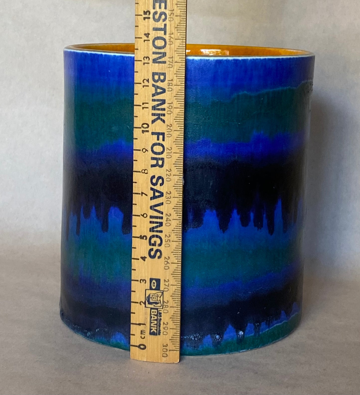 Alvino Bagni canister/vase