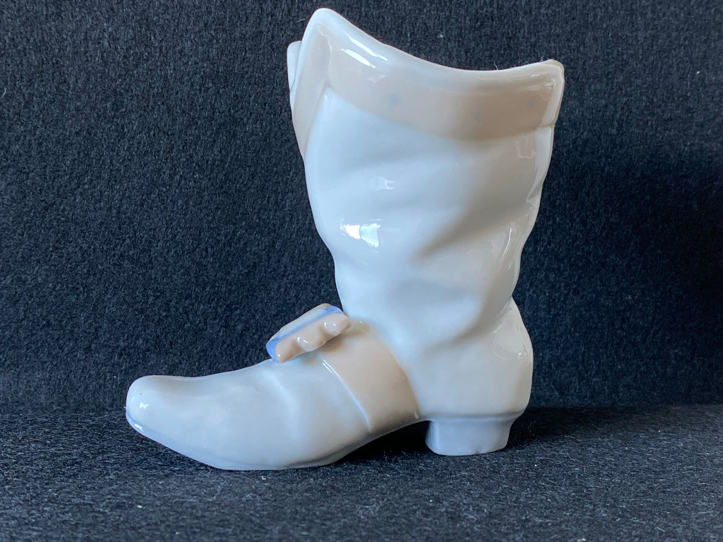 Retired Design Musketeer Boot Nao by Lladro