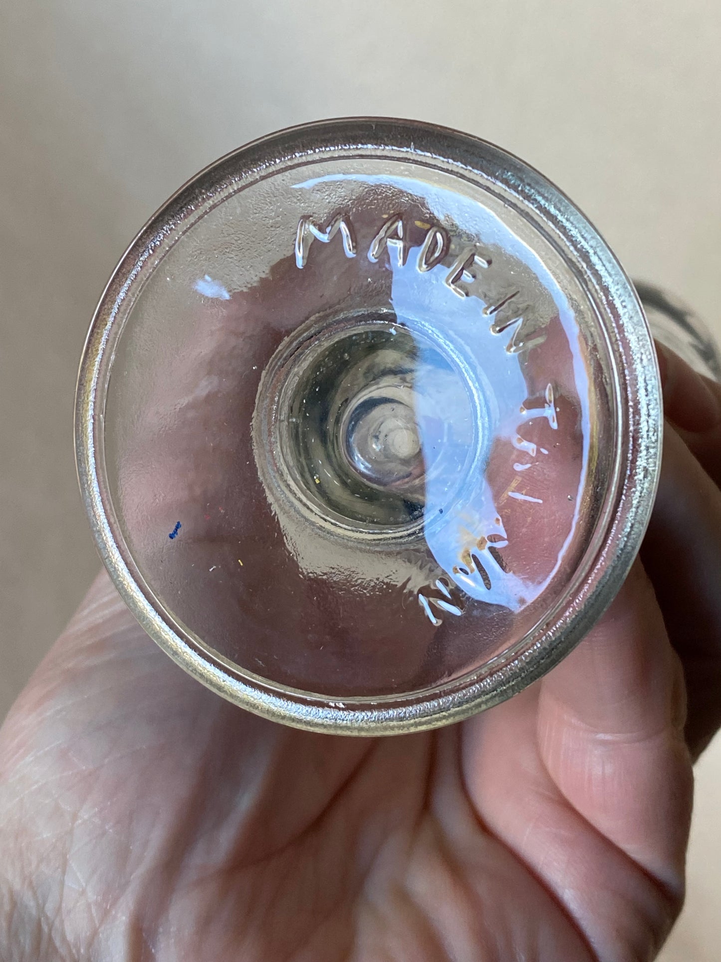Kitschy Taiwan ROC bikini glass