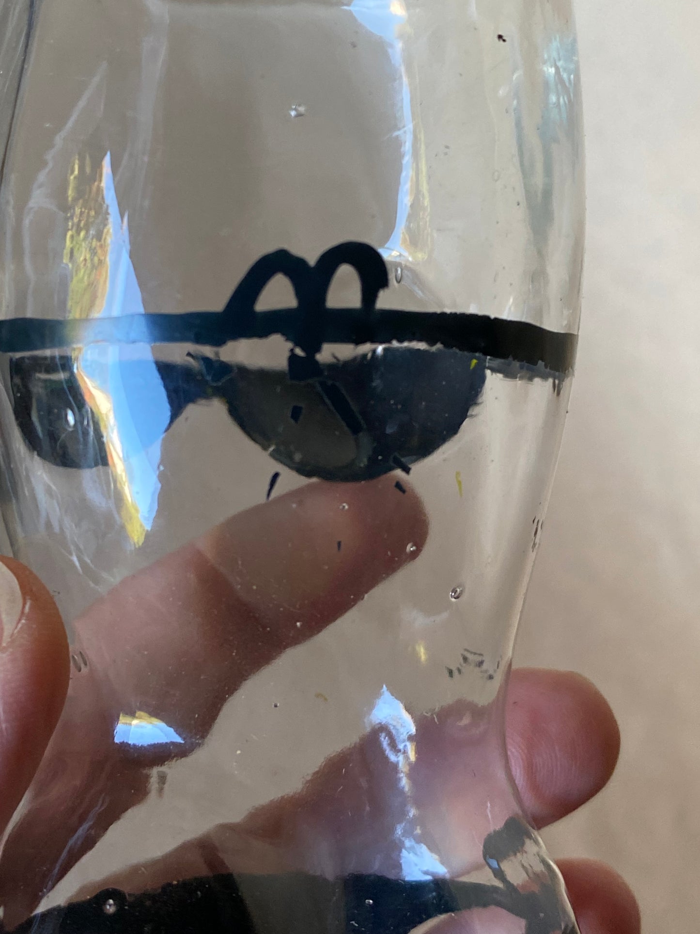 Kitschy Taiwan ROC bikini glass