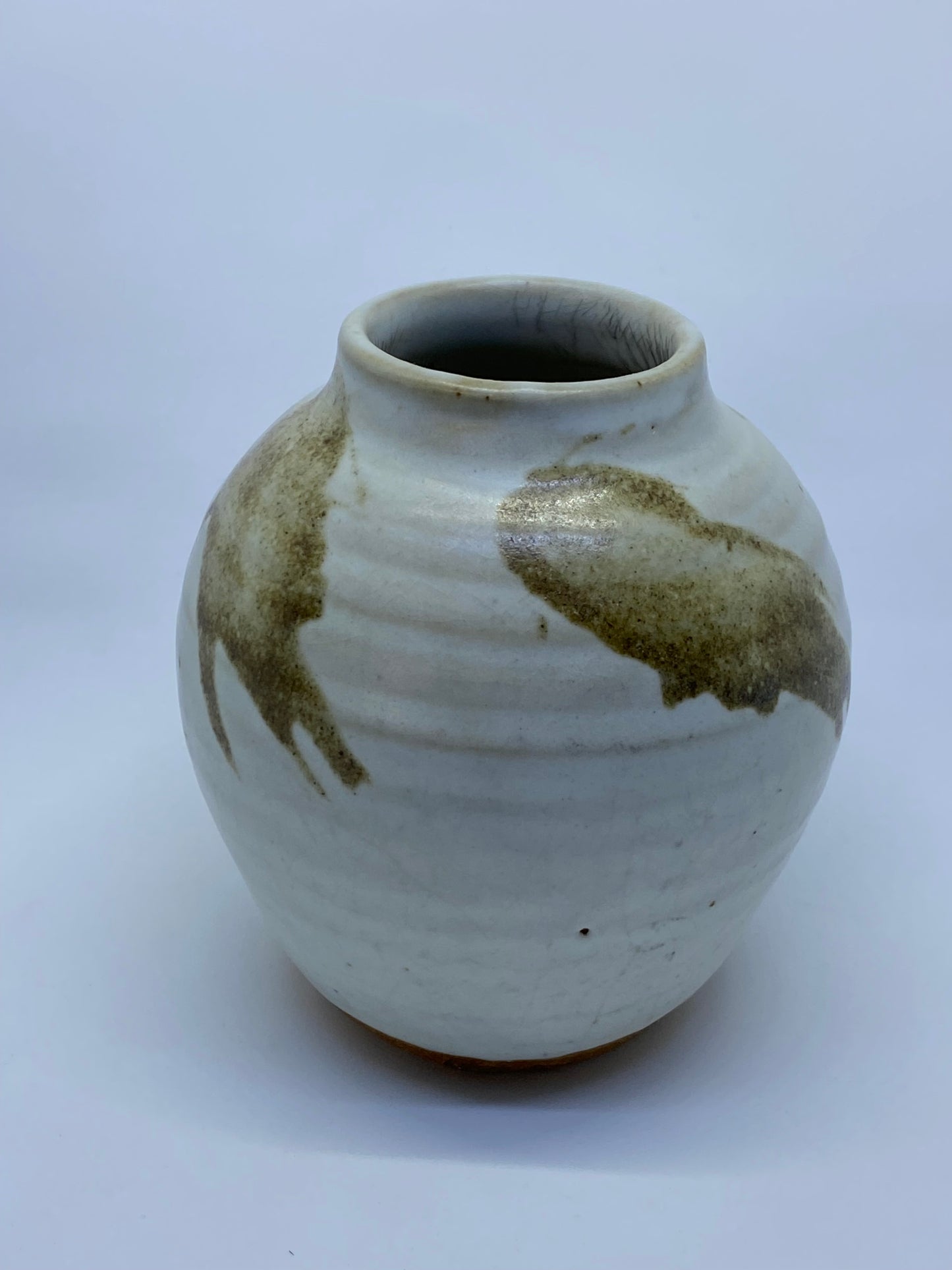 Cynthia Mitchell Tasmania pottery vase with Dolomite and ash glaze