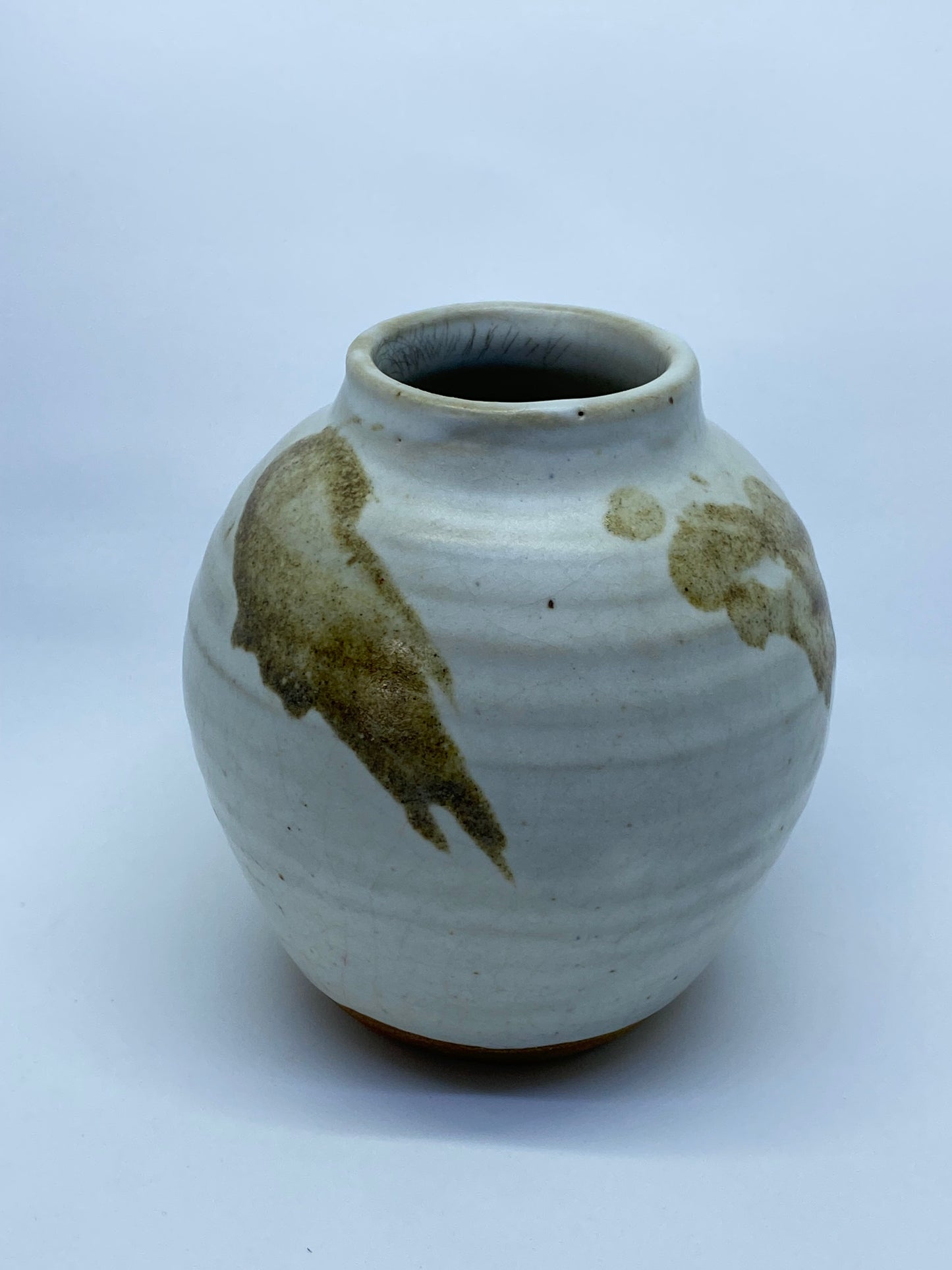 Cynthia Mitchell Tasmania pottery vase with Dolomite and ash glaze