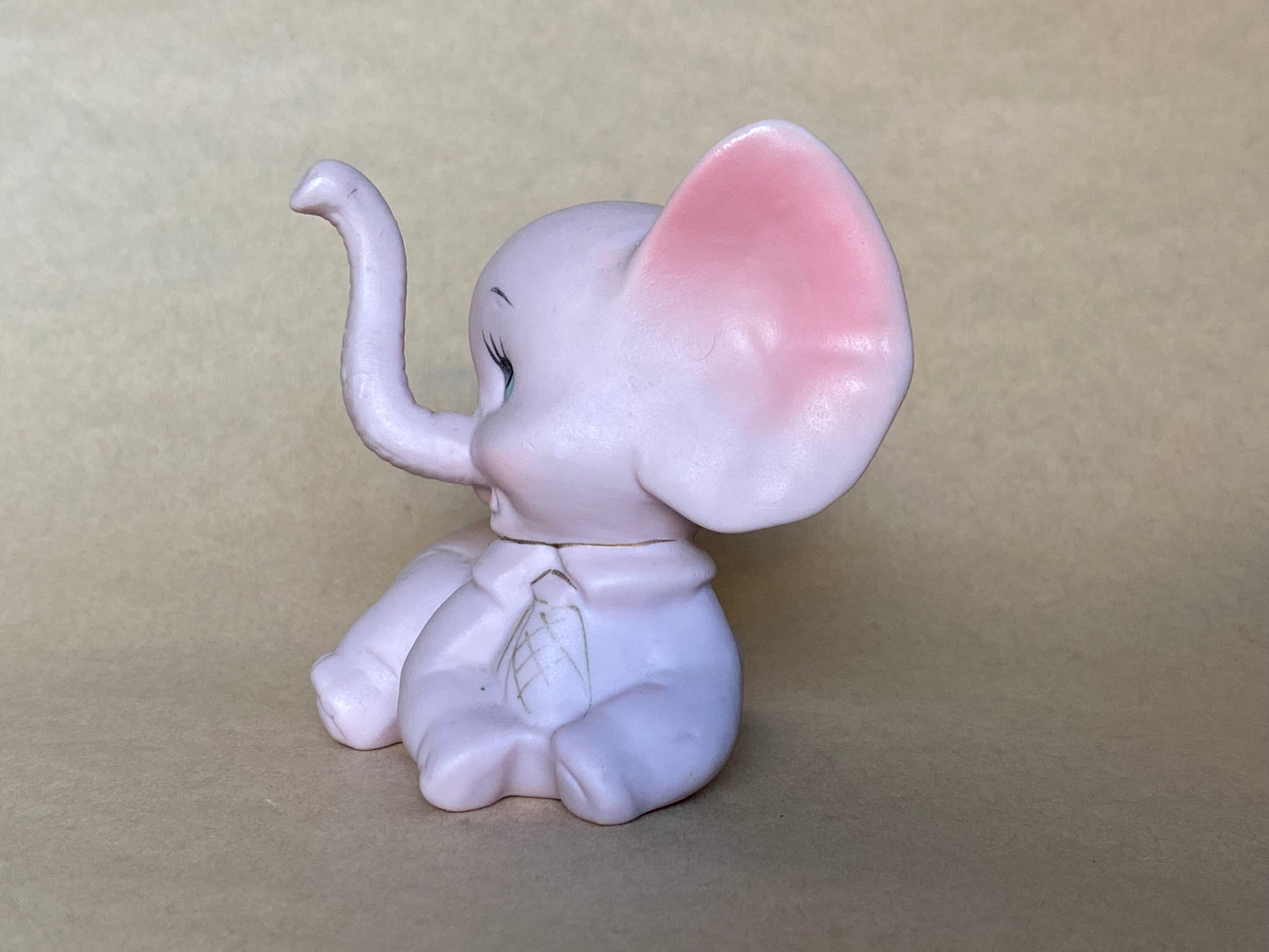 Gorgeous pink elephant by Kelvin Japan for Gizelle