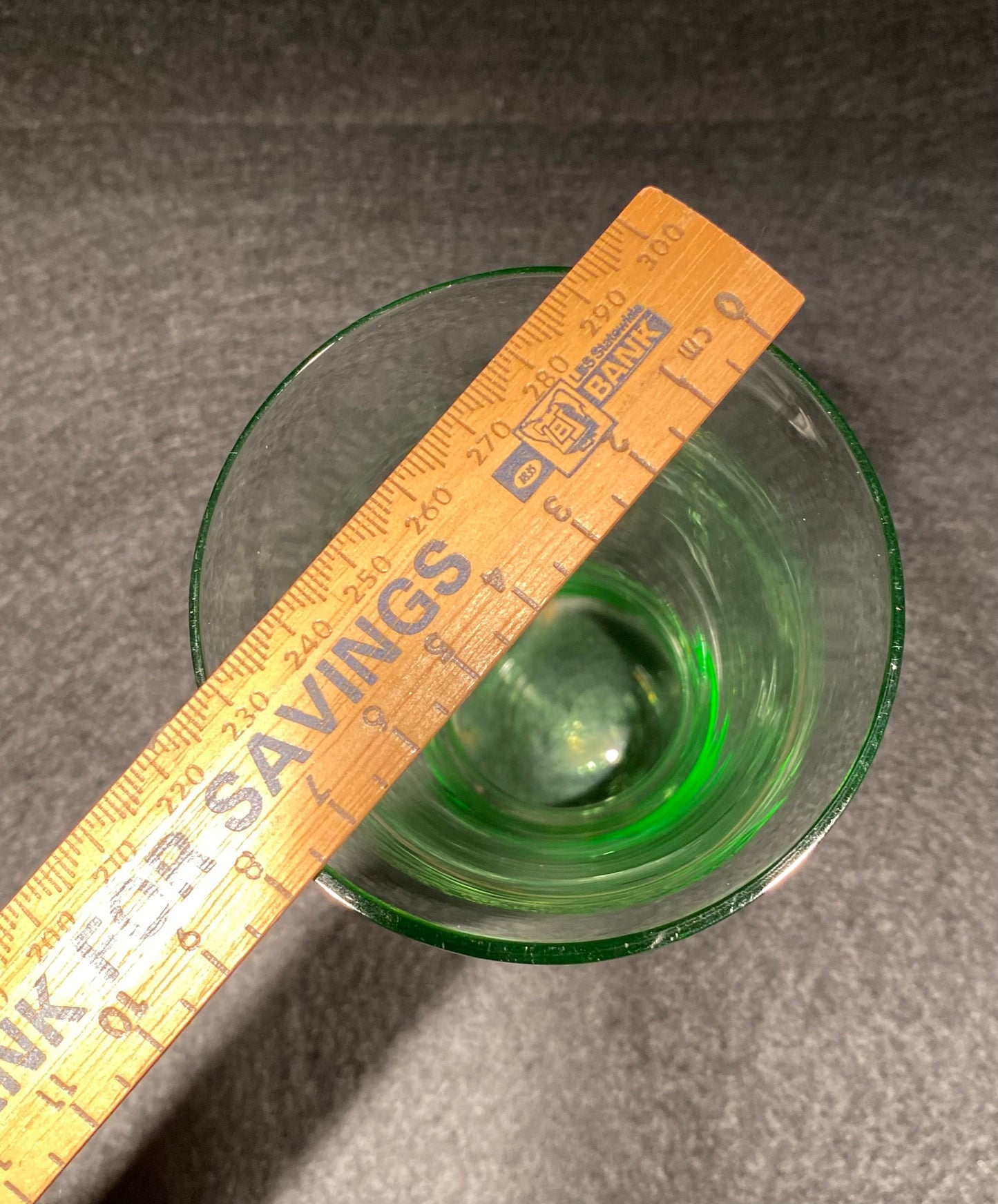Single Art Deco uranium glass tumbler
