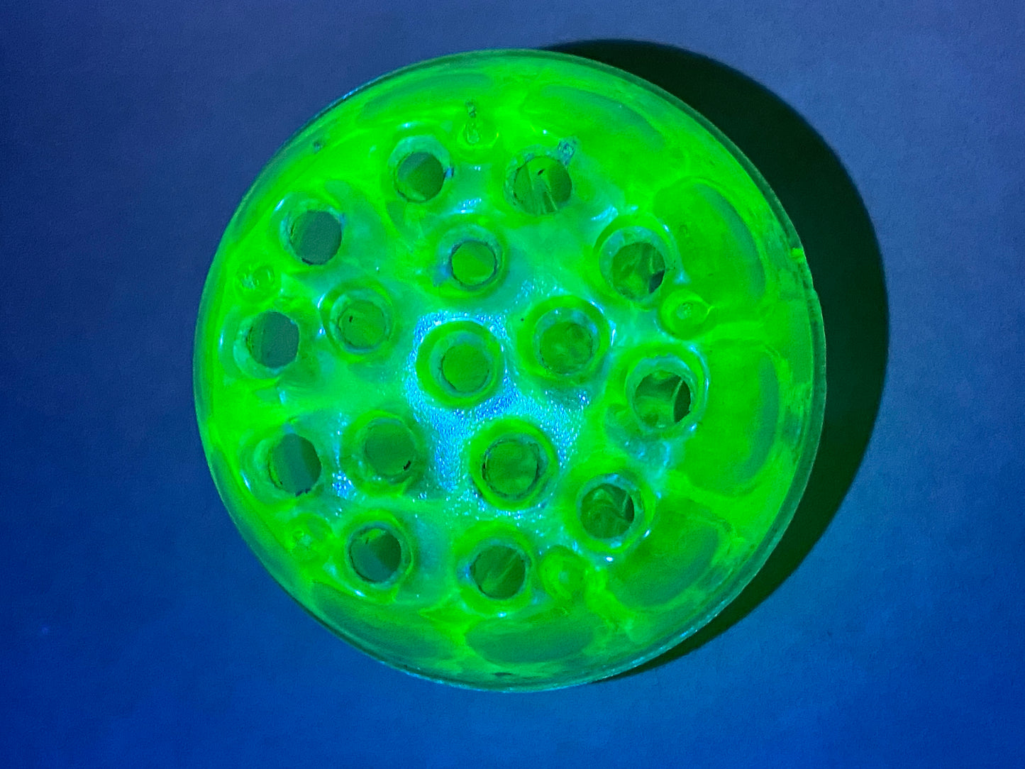 1920s/1930s Uranium Glass 16 hole Frog for vase
