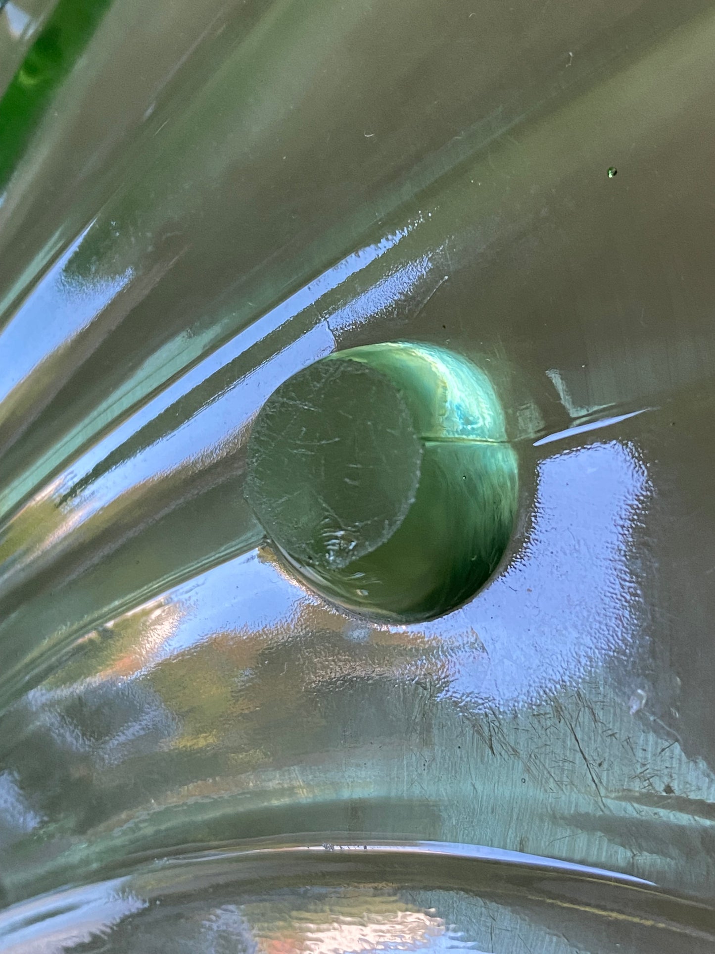 Stölzle-Hermanova Hut Uranium Art Deco glass shell plate (large)