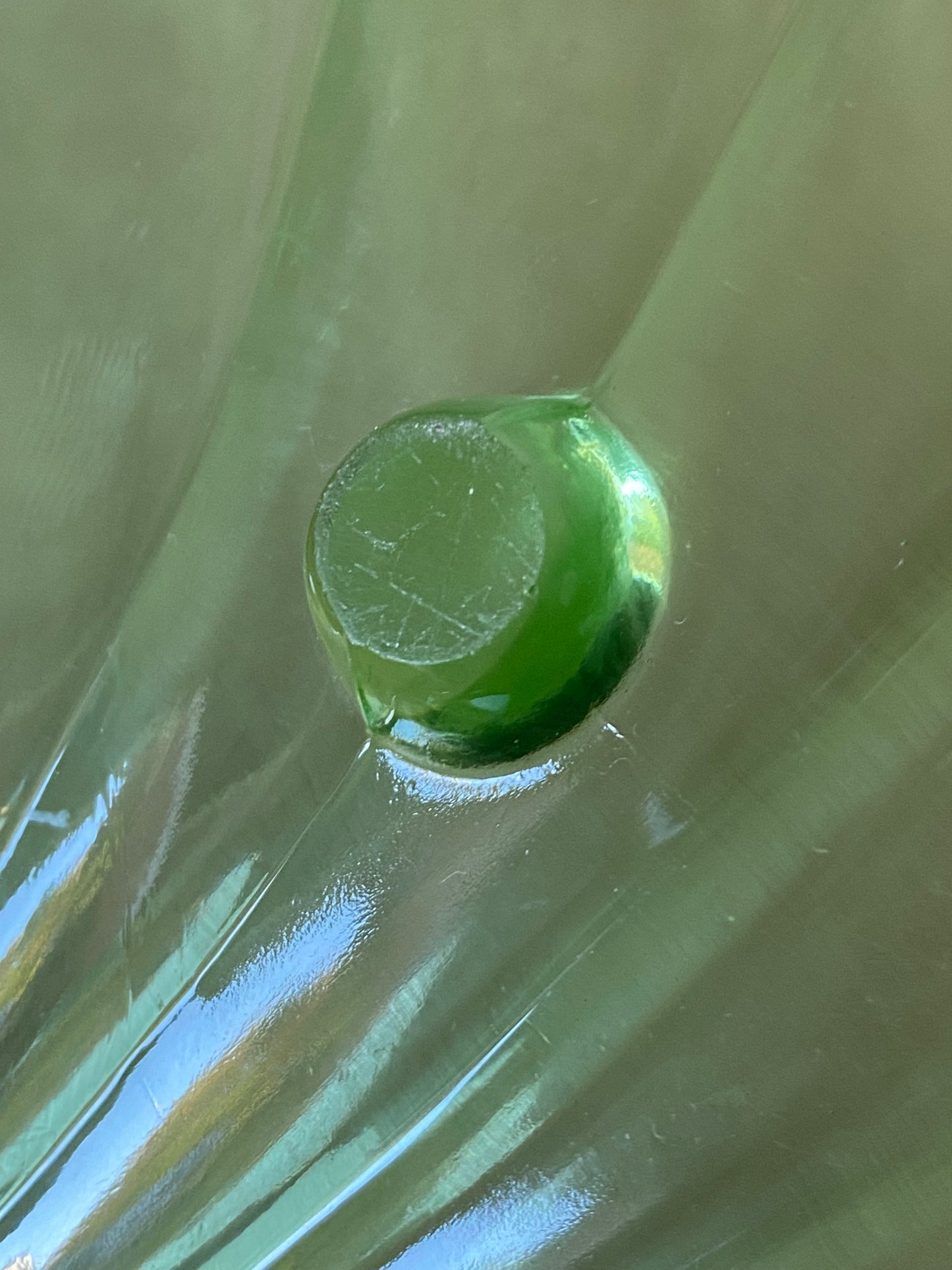 Stölzle-Hermanova Hut Uranium Art Deco glass shell plate (large)