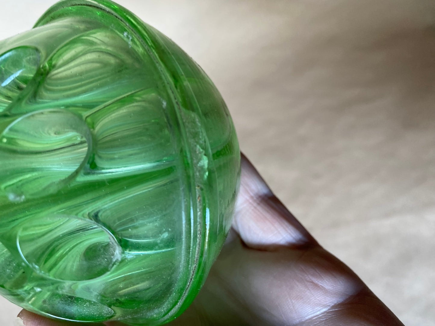 1920s/1930s Uranium Glass 16 hole Frog for vase