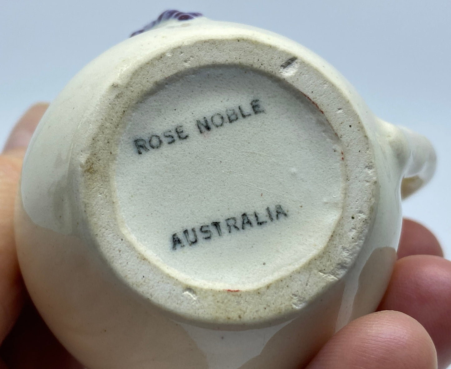 Rose Noble pottery jug - Mildura V - grapes