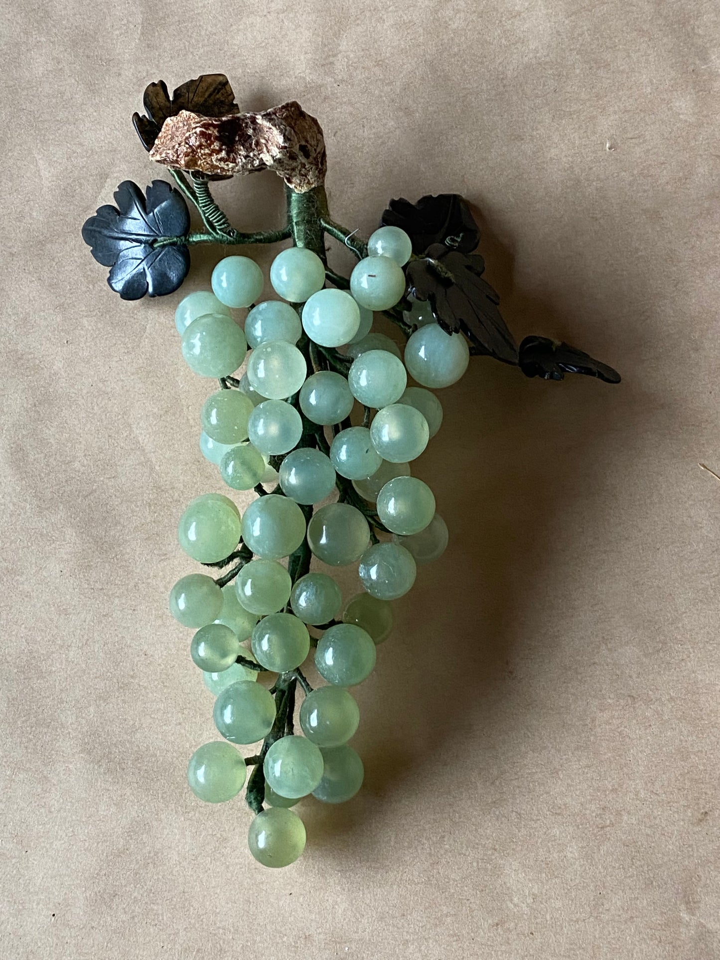 Vintage Jade Grapes 1950s (1)