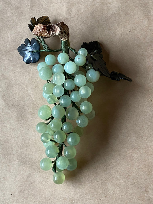 Vintage Jade Grapes 1950s (1)