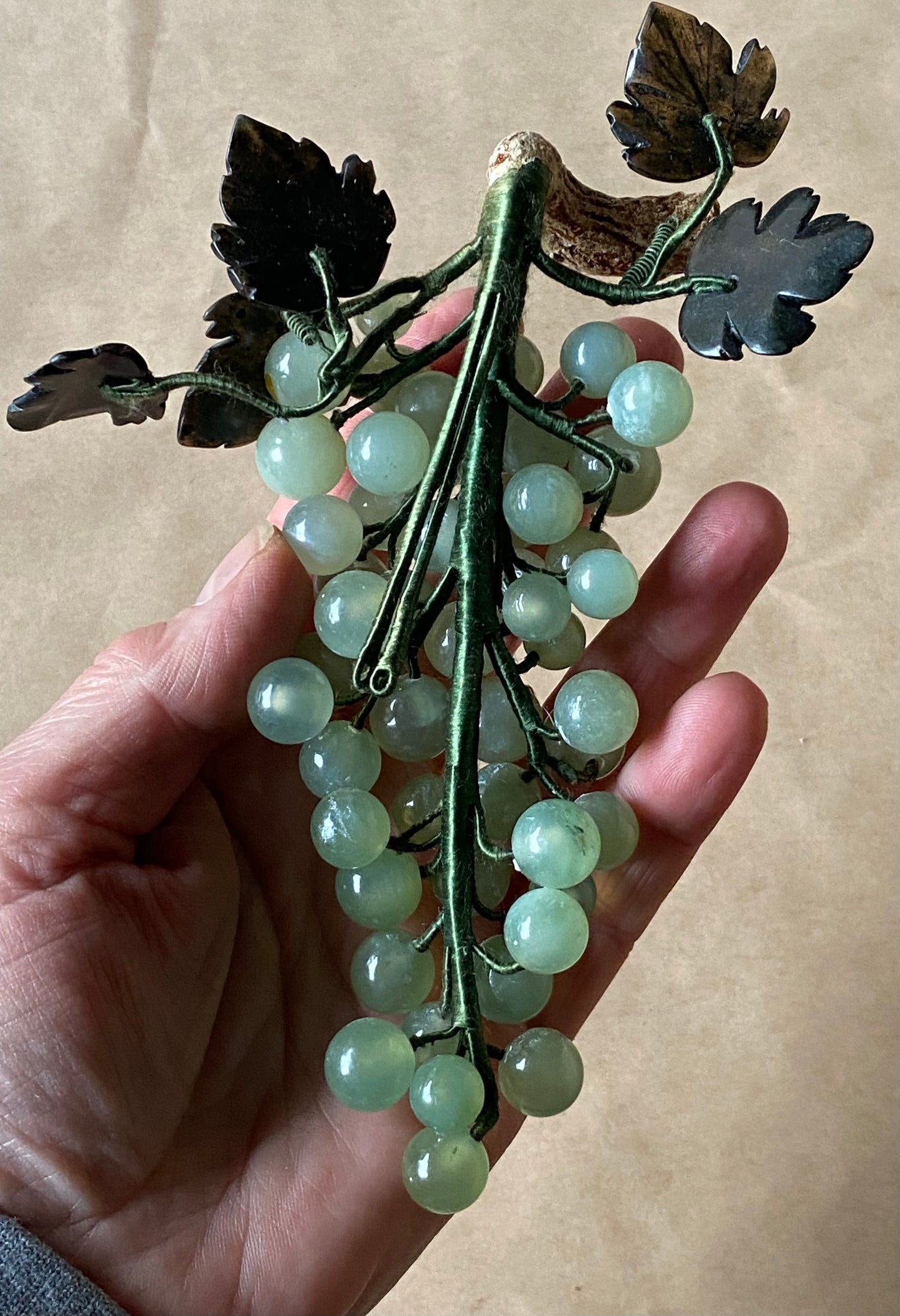 Vintage Jade Grapes 1950s (1)