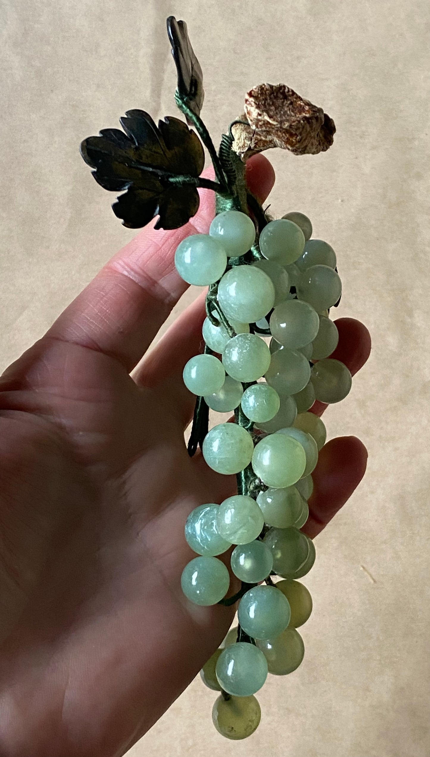 Vintage Jade Grapes 1950s (1)