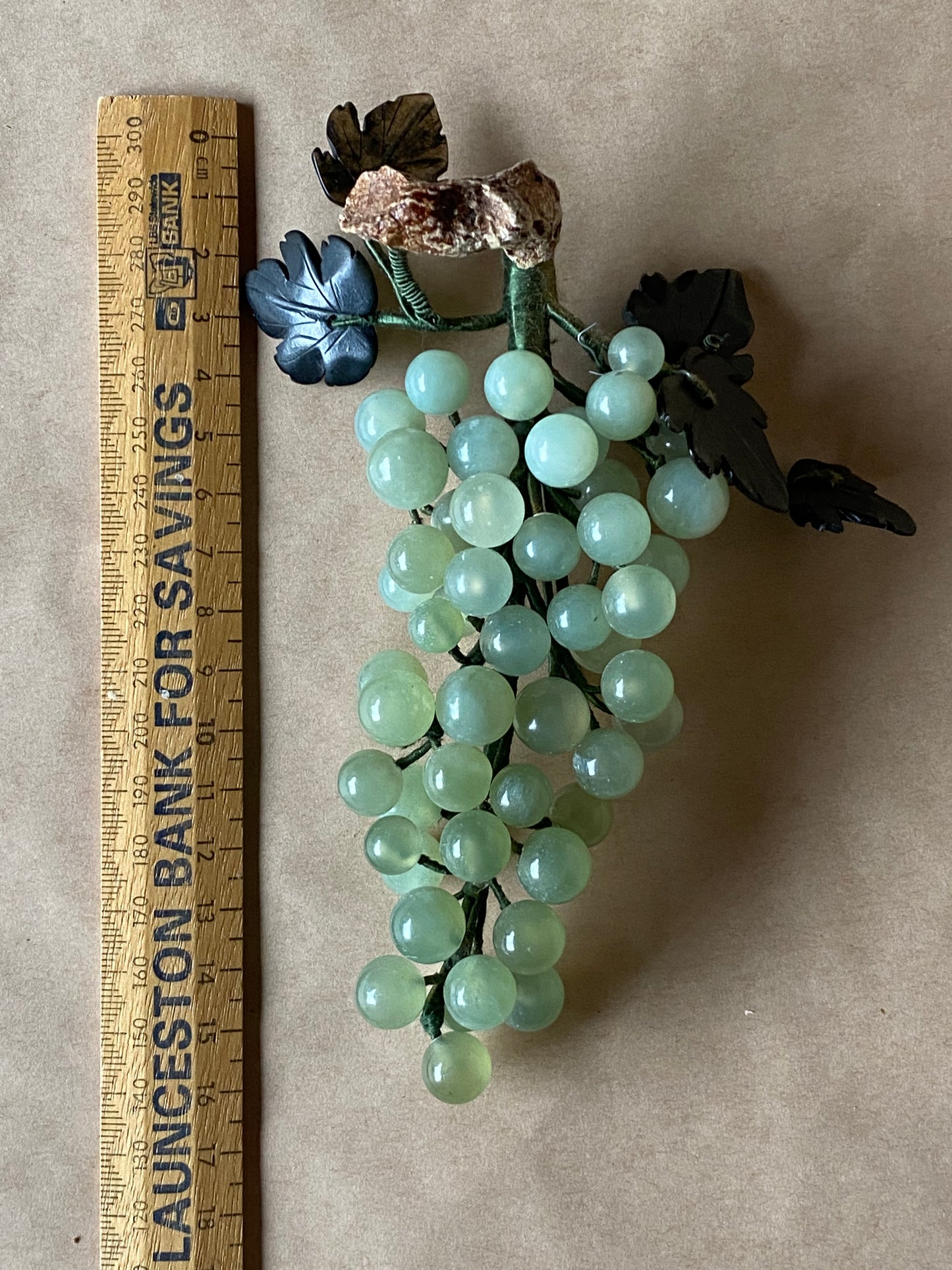Vintage Jade Grapes 1950s (1)