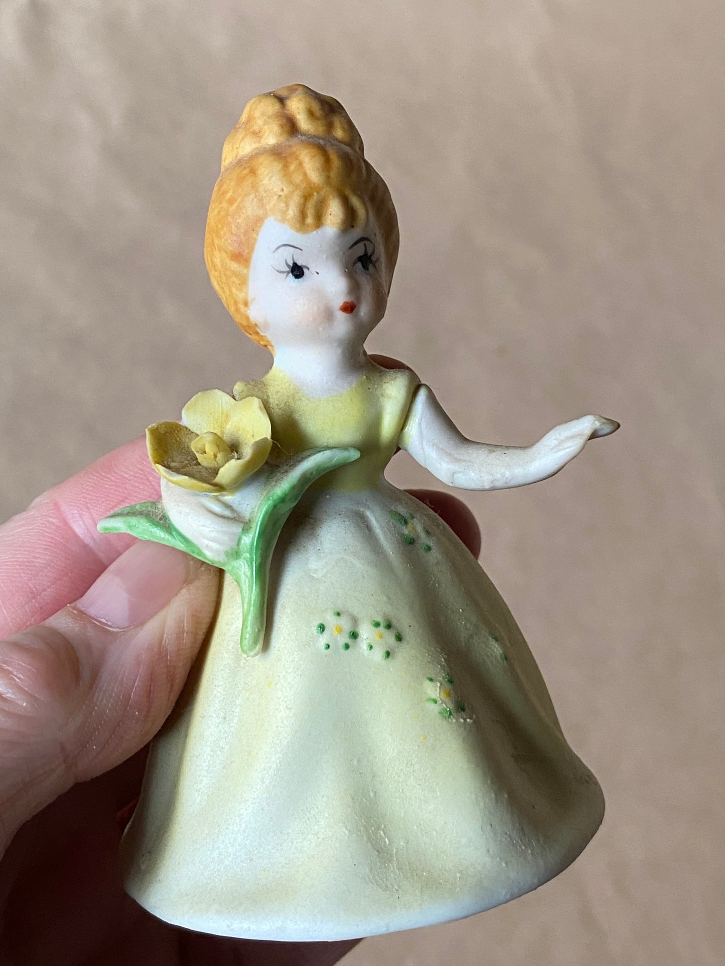Vintage Warner Brothers Inc 1979 bisque bells