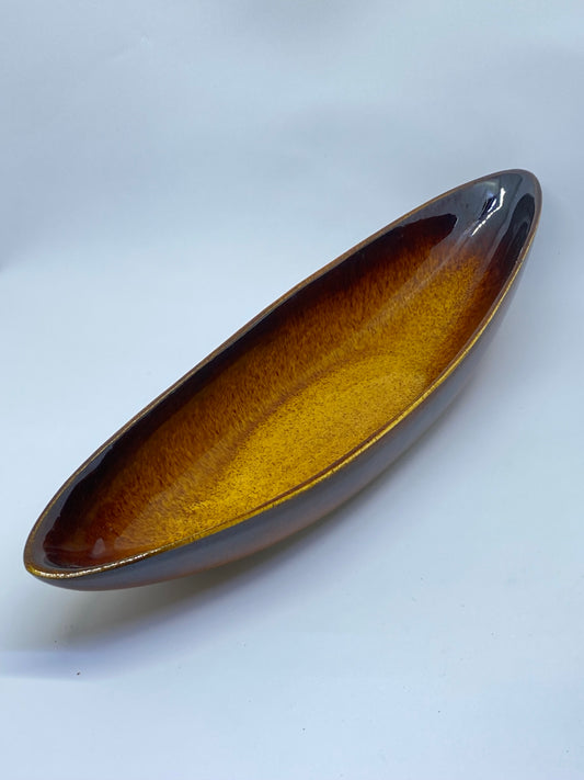 Ellis shape 13 - large canoe fruit bowl