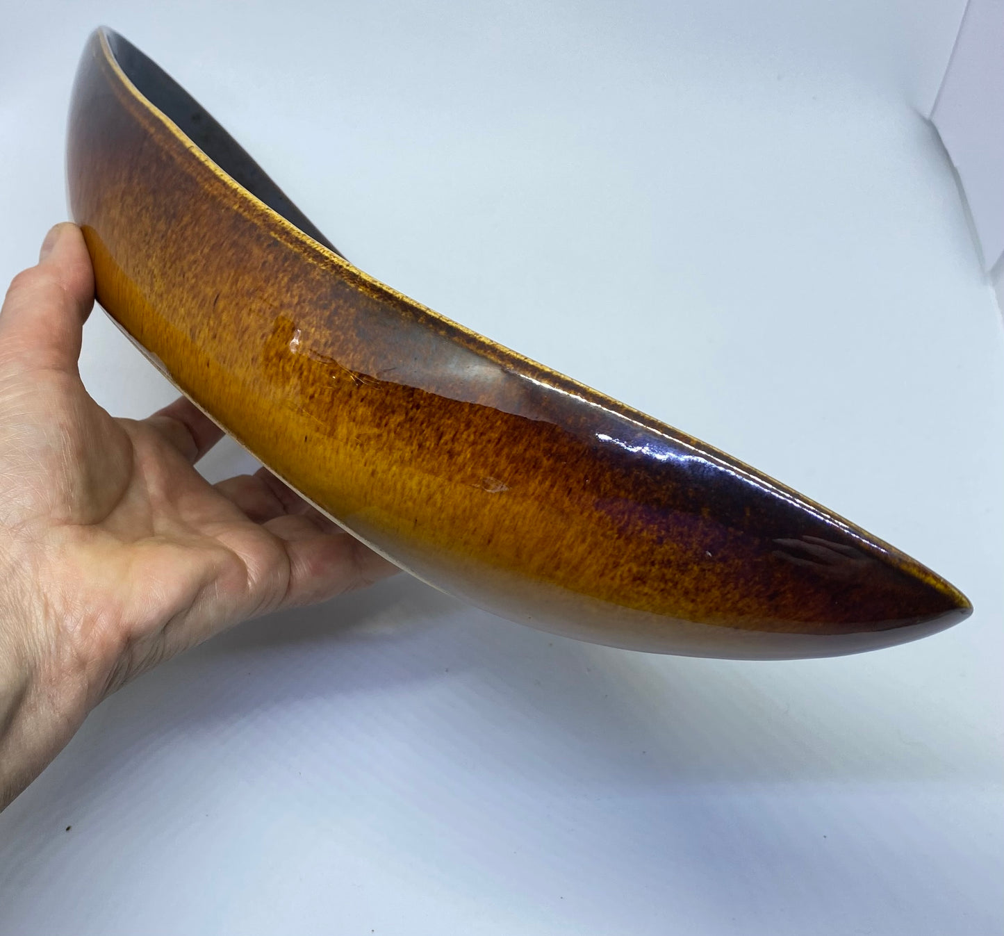 Ellis shape 13 - large canoe fruit bowl