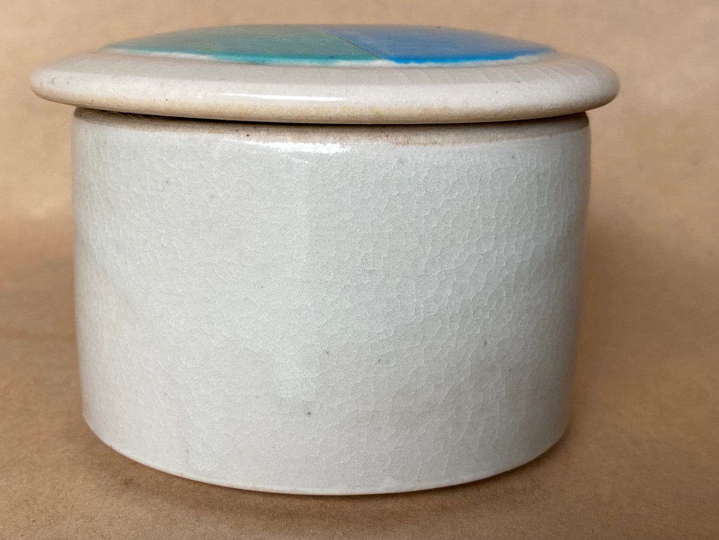 Anne Olding Hobart Tas Ceramic Trinket Box
