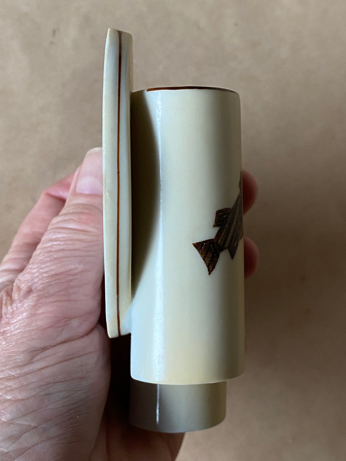 Vintage Australiana mini pottery wall pocket with indigenous-style motifs