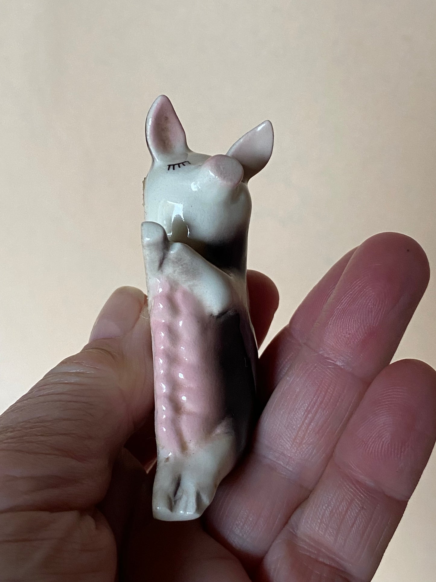 Vintage Hagen Renaker ceramic sleeping mumma pig 1950s