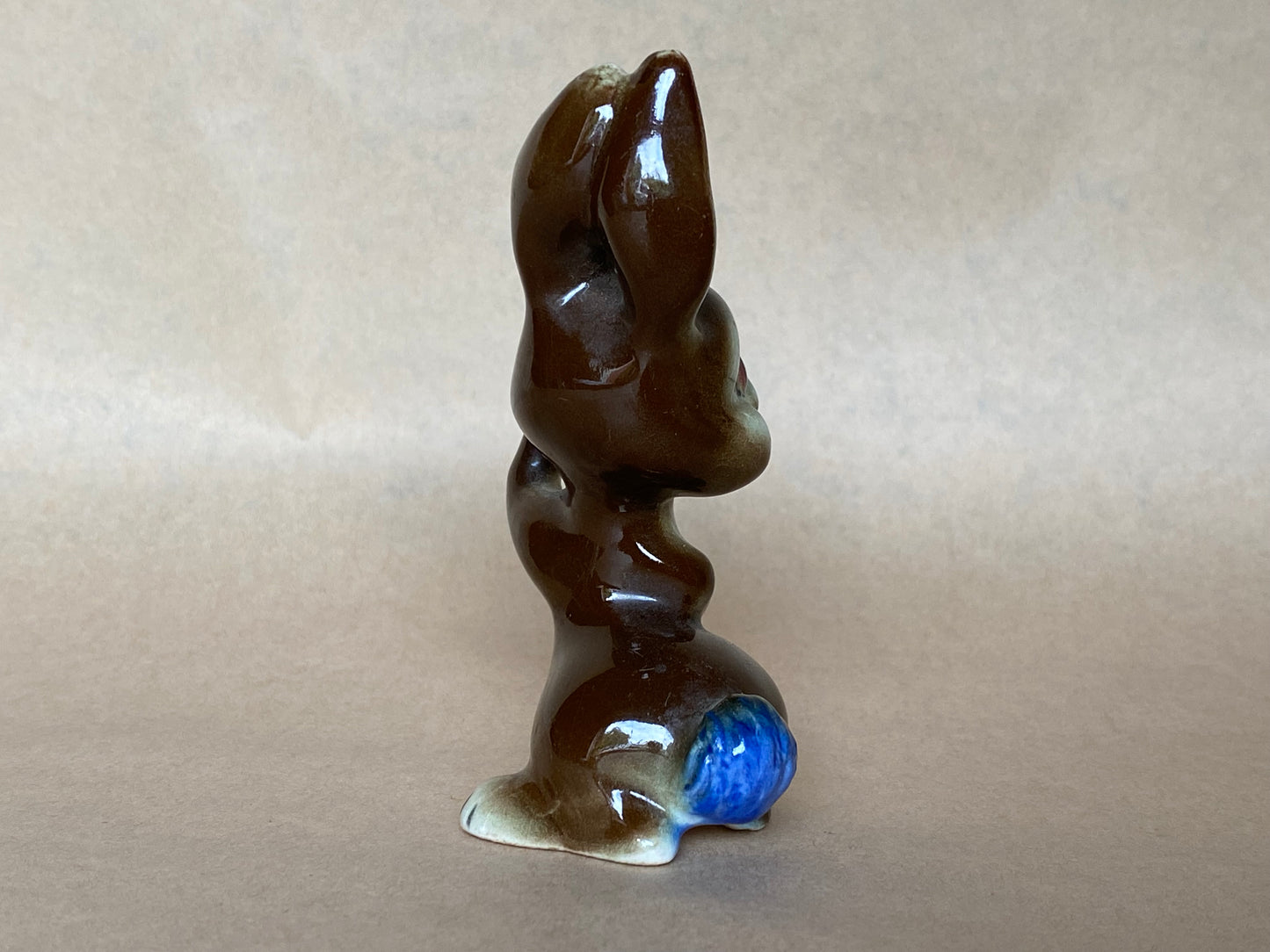 Vintage bunny figurine - MIJ salt or pepper