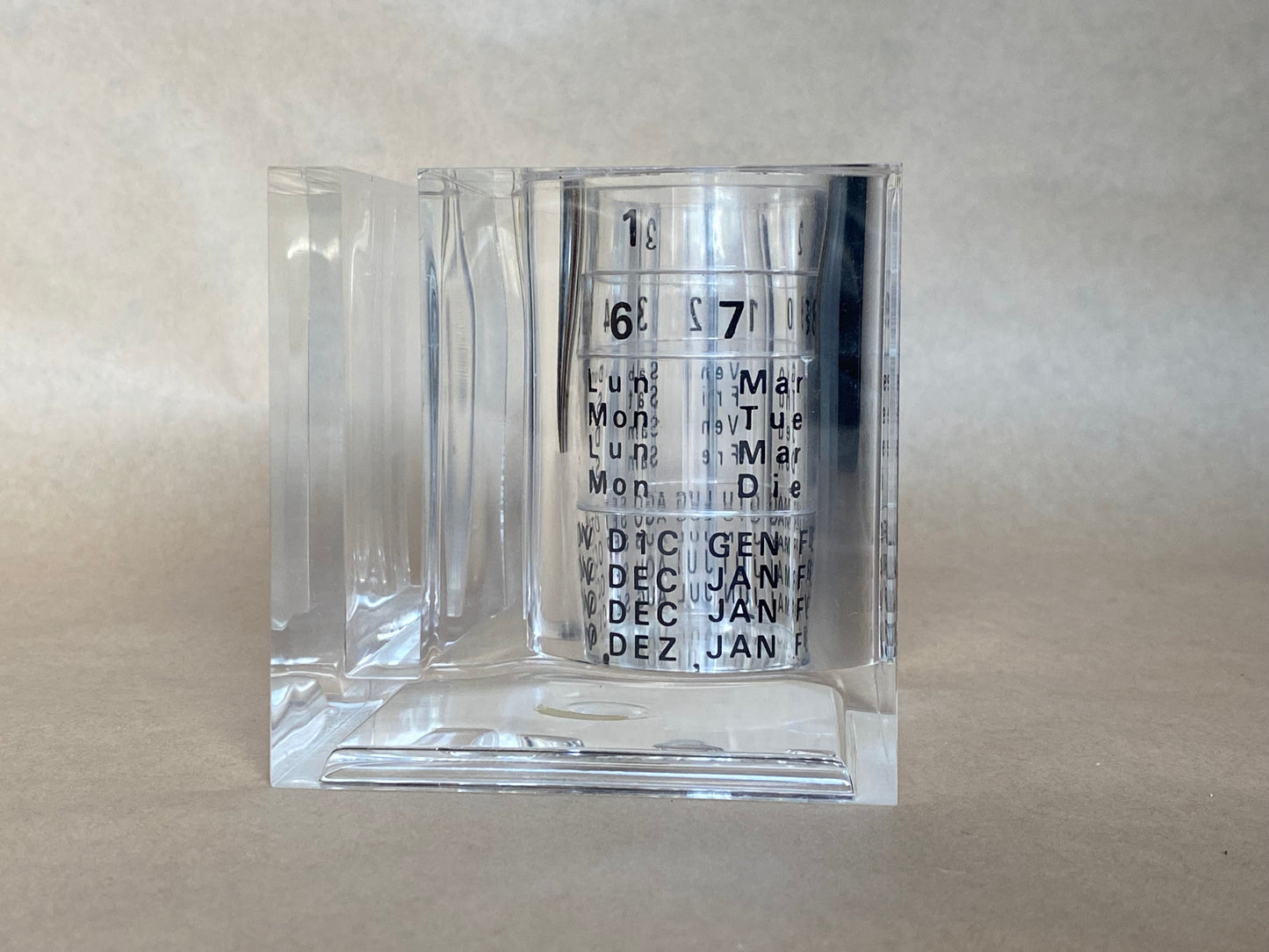 Guzzini Perpetual Calendar Desk Organiser 1980s