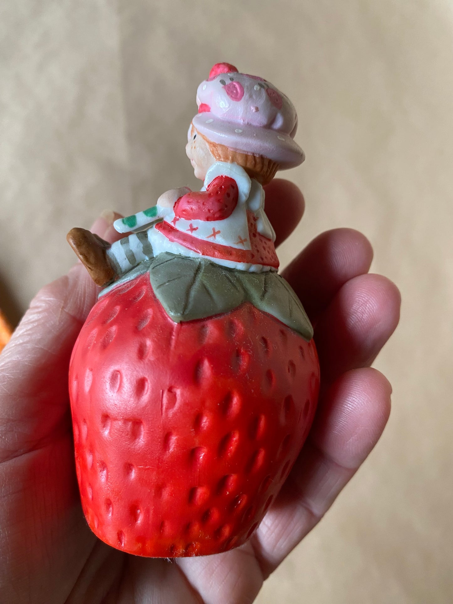 Rare Vintage Strawberry Shortcake bell / Holly Hobby kitchen holder