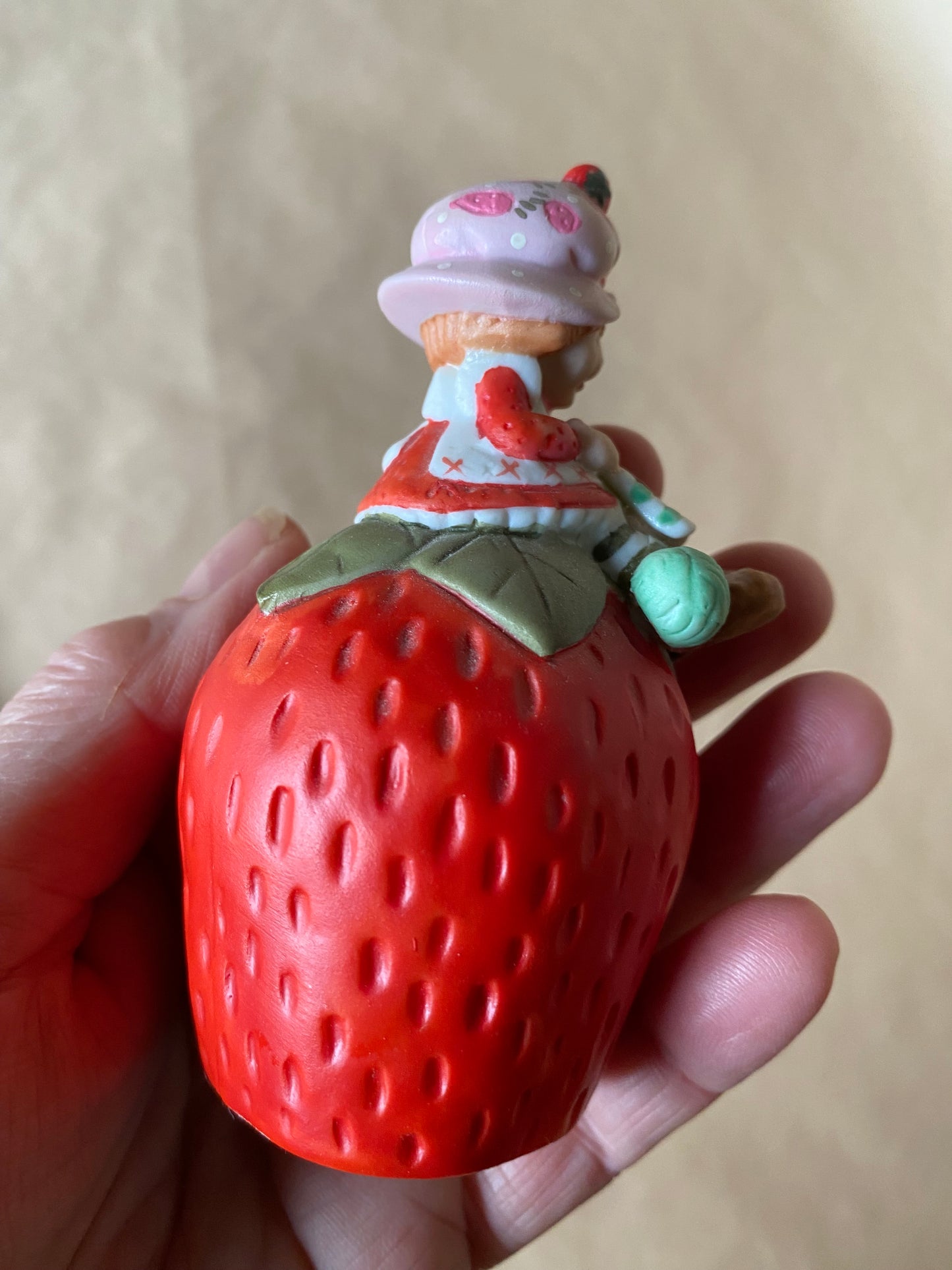 Rare Vintage Strawberry Shortcake bell / Holly Hobby kitchen holder