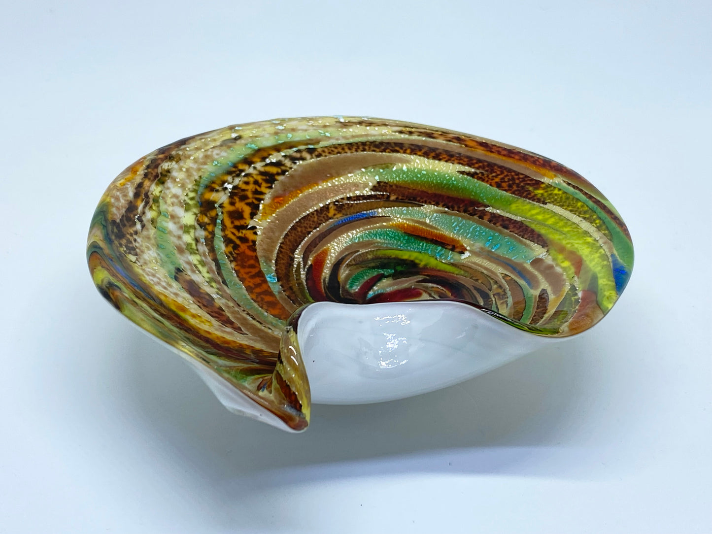 Murano 1950s/60s- Ventro Artistico Veneziano Tutti Frutti cased art glass shell