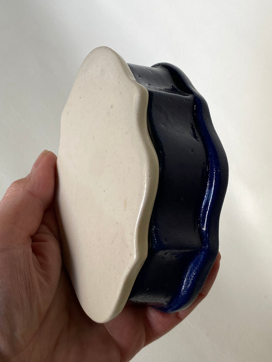Vintage indigenous pottery trinket box