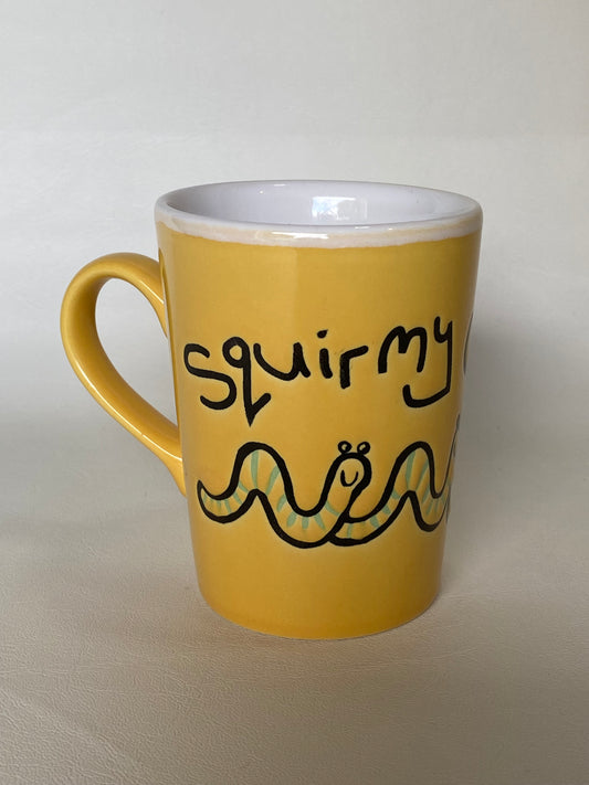 Vintage Staffordshire pottery mug - Squirmy Wormy 🪱