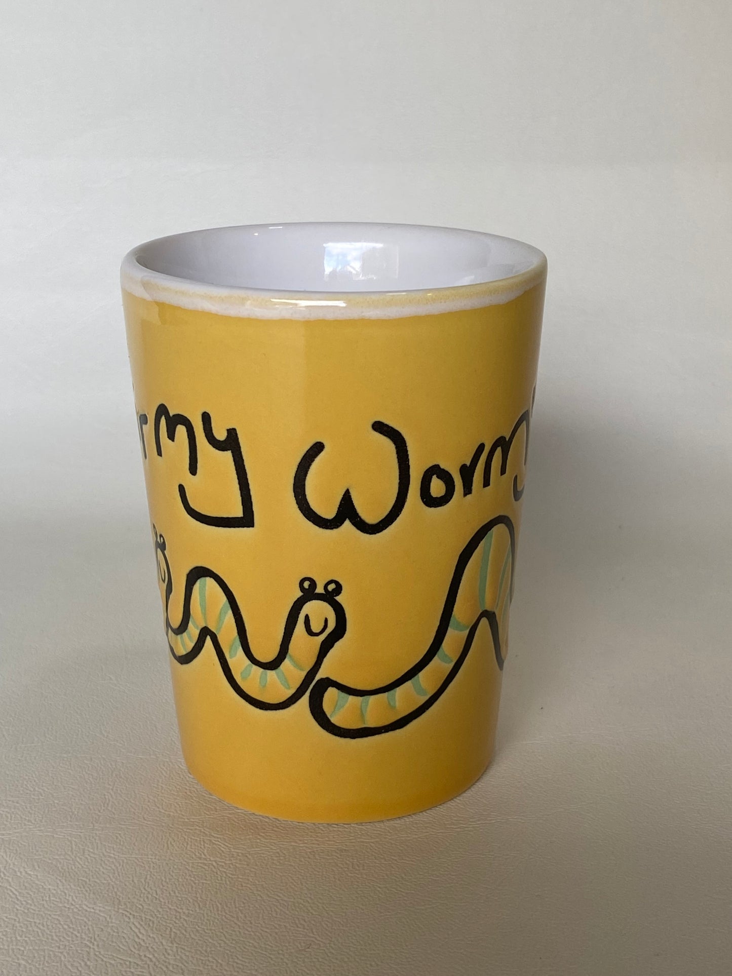 Vintage Staffordshire pottery mug - Squirmy Wormy 🪱