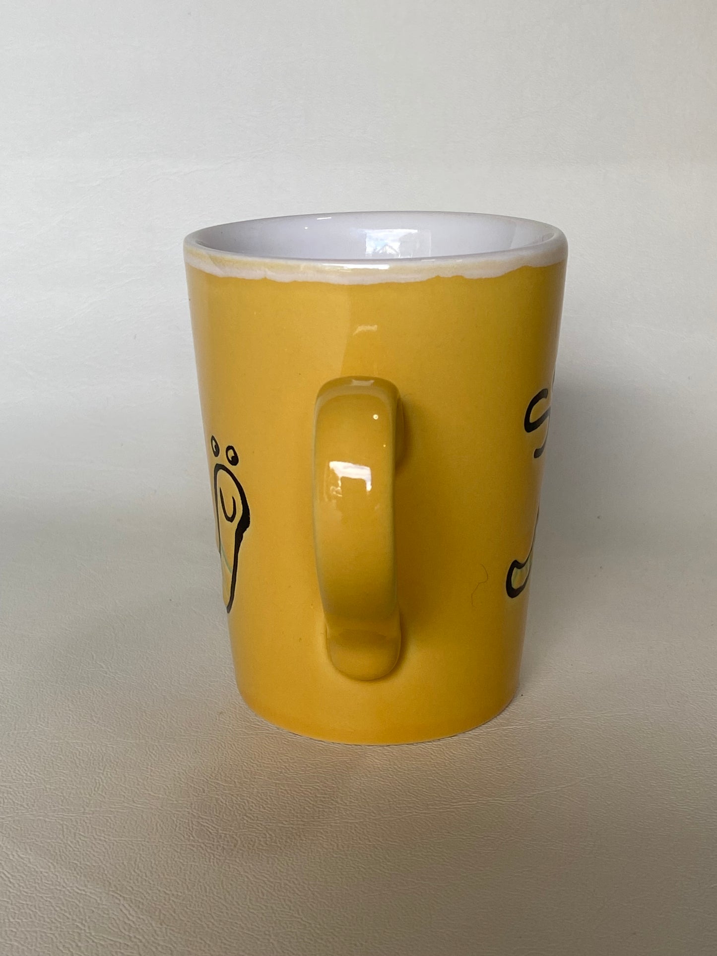 Vintage Staffordshire pottery mug - Squirmy Wormy 🪱