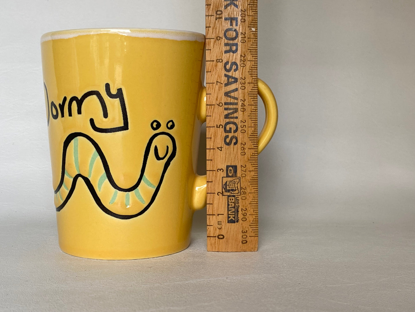 Vintage Staffordshire pottery mug - Squirmy Wormy 🪱