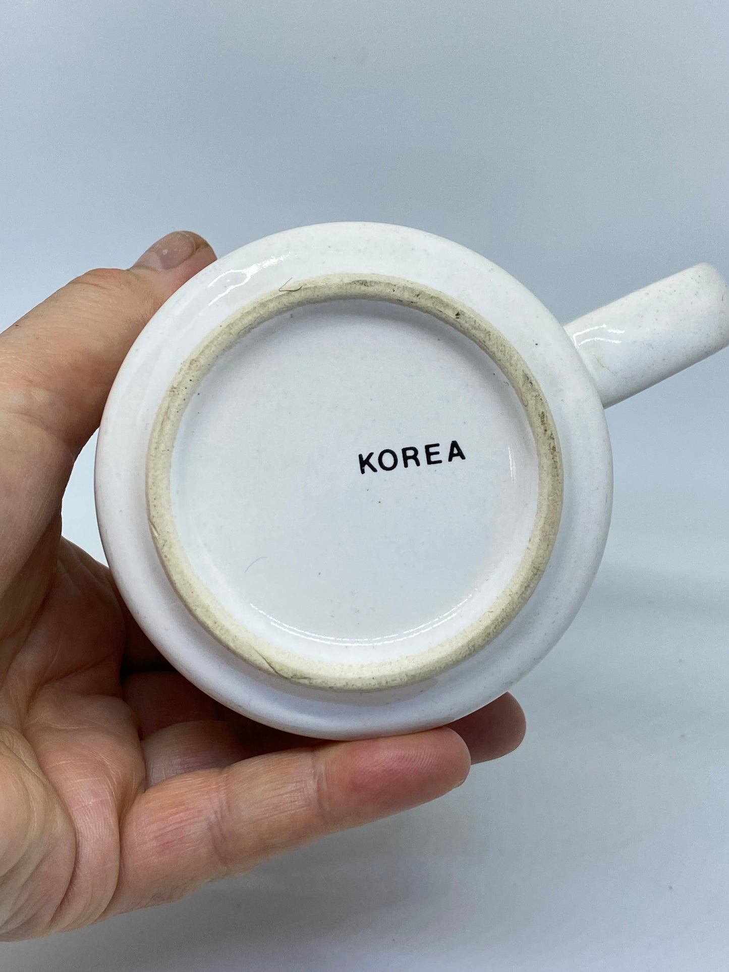 Vintage 1980s Christmas (Kitschmas) mug - Korea stamped to base 🤶🏻🎅🎄❄️🎋
