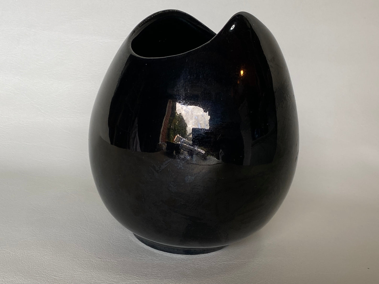 Vintage MCP 222 MCM black glazed vase (AKA Mingay)