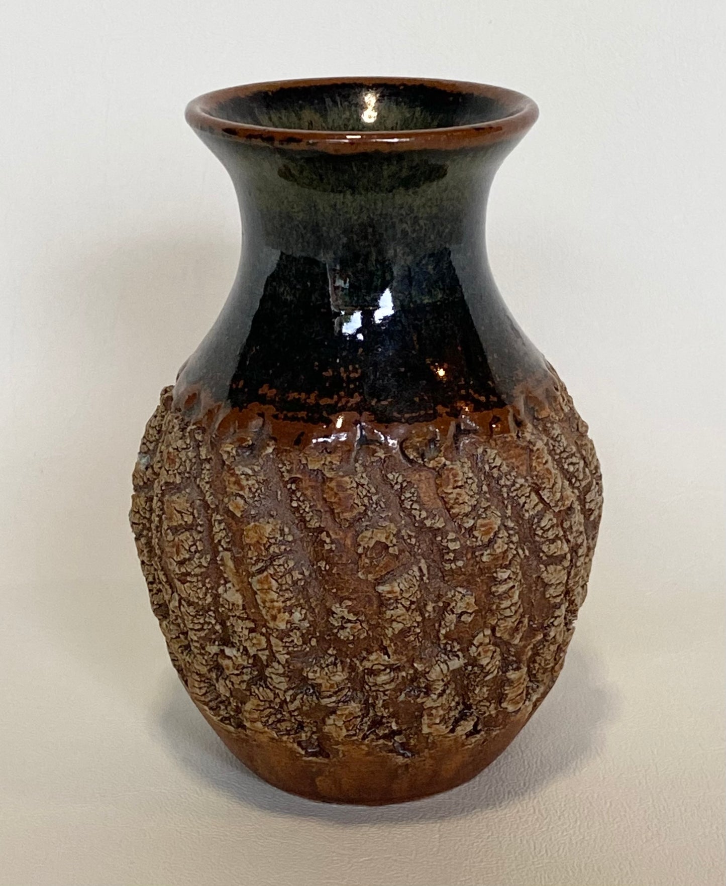 Valda McDonald vintage pottery vase - 1981